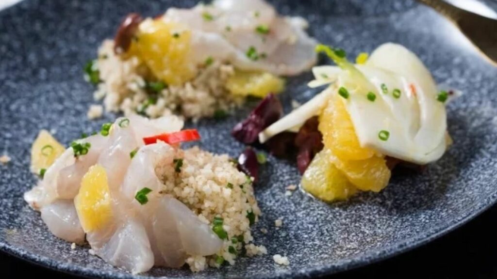 סשימי בר ים של אבי ביטון