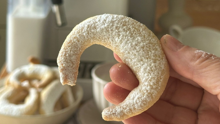 עוגיות הסהרונים של אמא של מיכי – קיפפרל