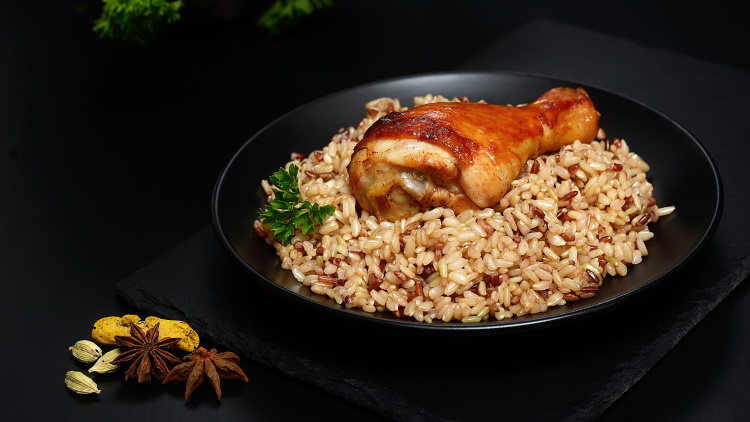 עוף ואורז פרא ברוטב אספרסו