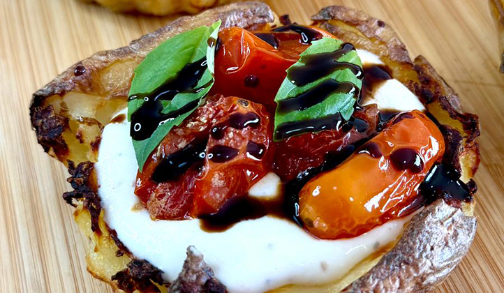 פאי תפוח אדמה וגבינות – תבנית אחת של ניחוחות ונחמה