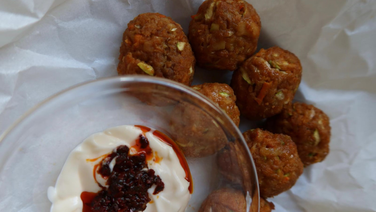 קציצות טונה אפויות מהירות וטעימתו בטירוף