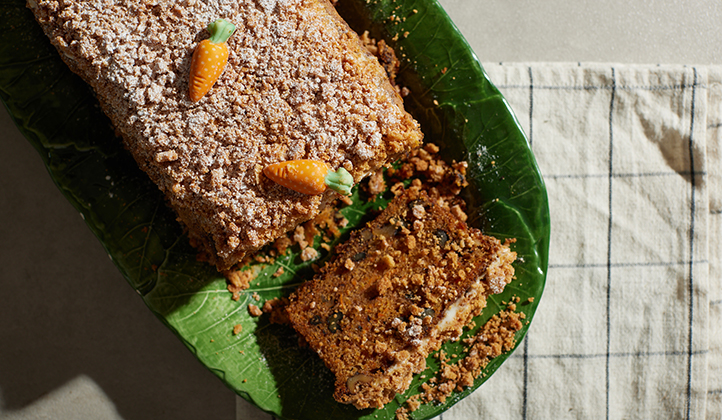 עוגת גזר עם שמן זית – מתכון עסיסי ומנצח בסגנון מיקי שמו