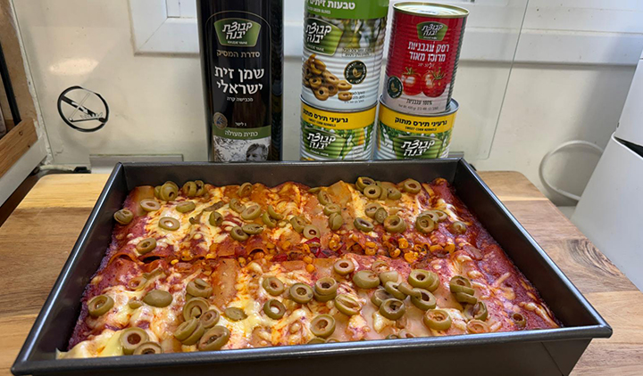 קנלוני במילוי תירס וירקות ברוטב אדום – מתכון חגיגי ומושלם לשבועות